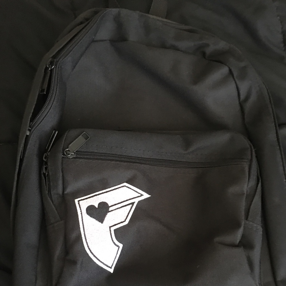 FAMOUS Backpack
